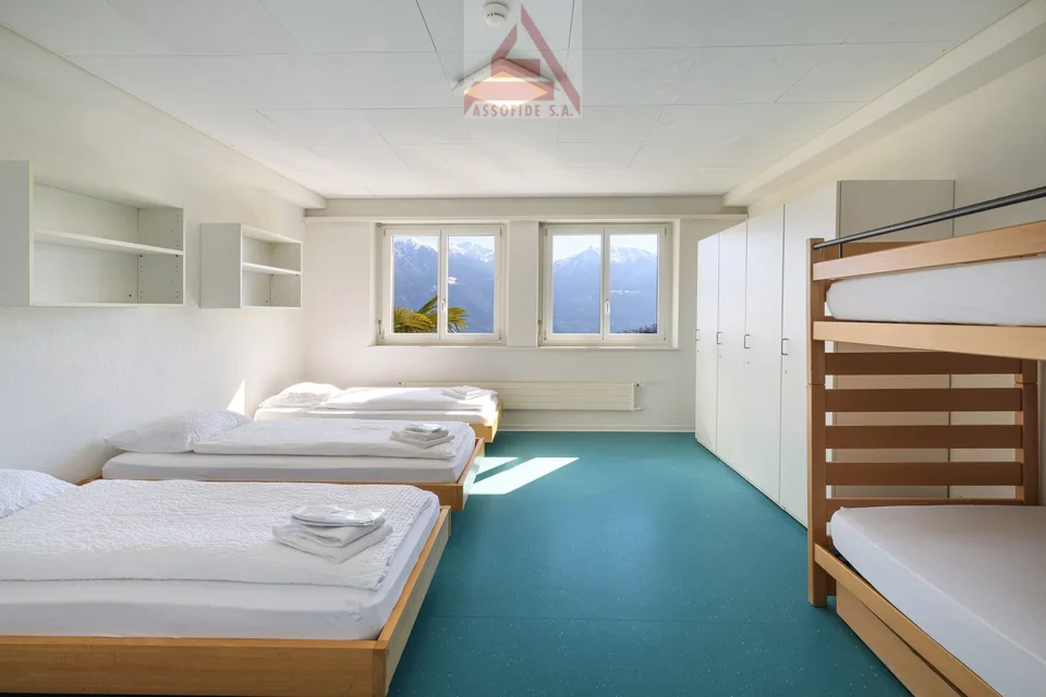 Piccolo boutique hotel con ristorante e ostello / Kleines Boutique-Hotel mit Restaurant und Hostel – Foto 10 von 13
