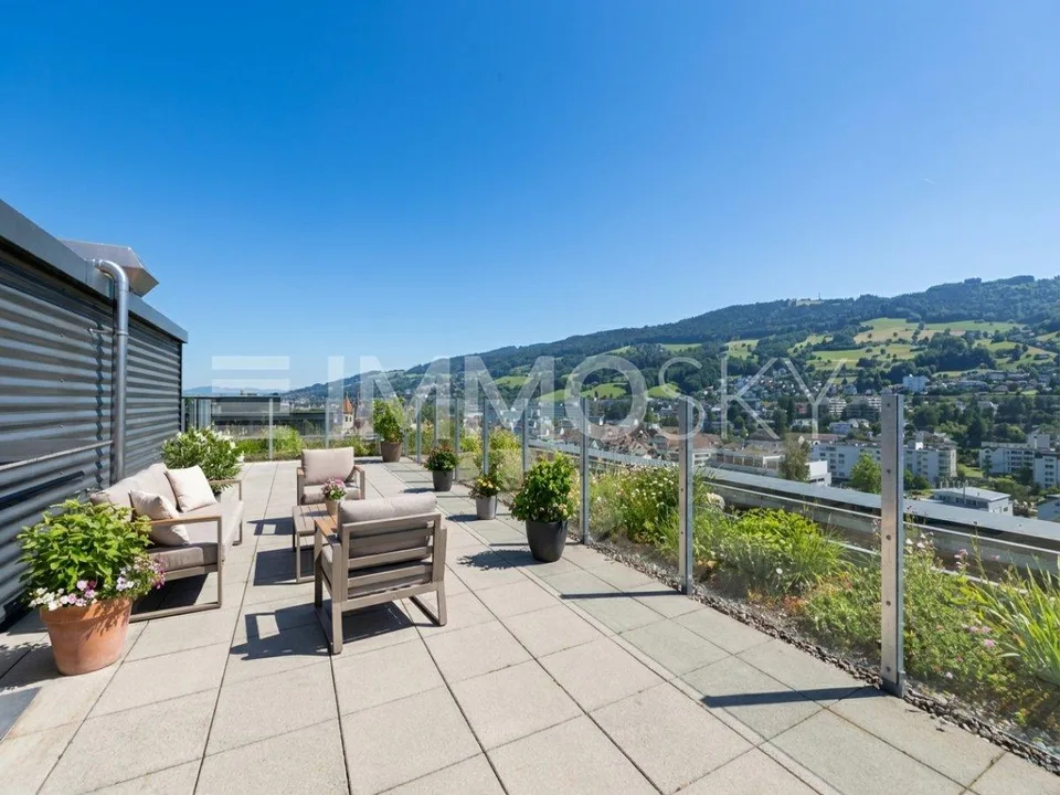ALREADY RESERVED! – photo 11 of 12