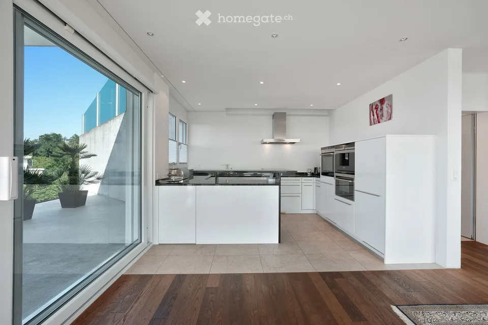 Unique 4.5-room maisonette apartment with breathtaking lake view - unfurnished for rent