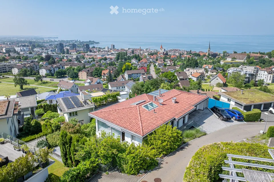 Unique 4.5-room maisonette apartment with breathtaking lake view - unfurnished for rent