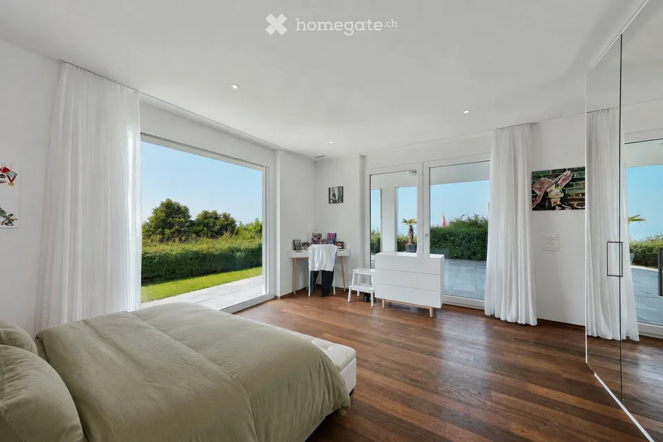 Unique 4.5-room maisonette apartment with breathtaking lake view - unfurnished for rent