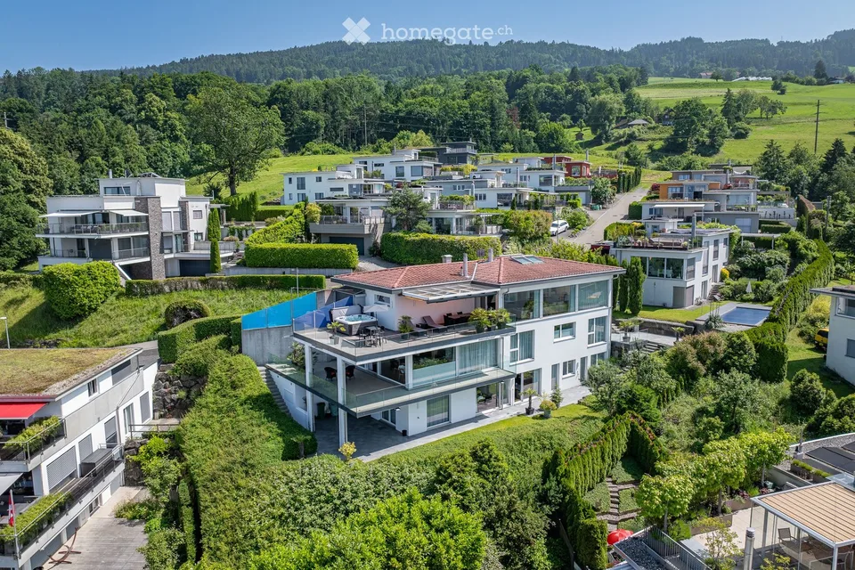Unique 4.5-room maisonette apartment with breathtaking lake view - unfurnished for rent