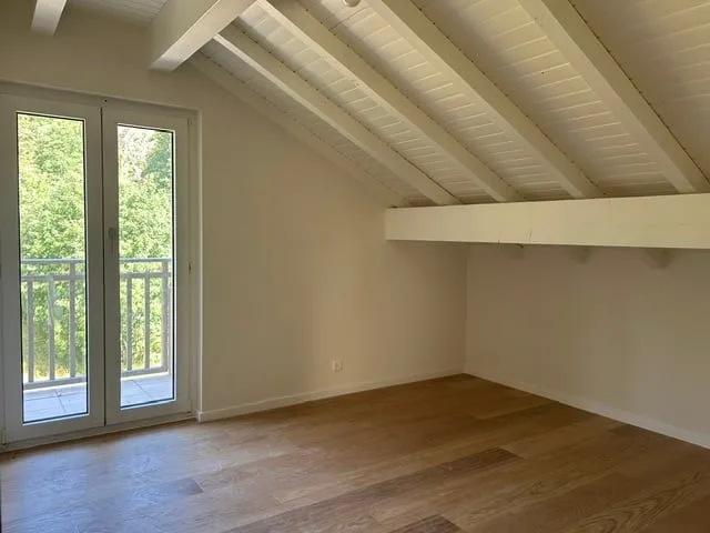 Charmantes 3,5-Zimmer-Wohnung im 2. Stock mit Balkon und Aussicht in Saint-Cergue
