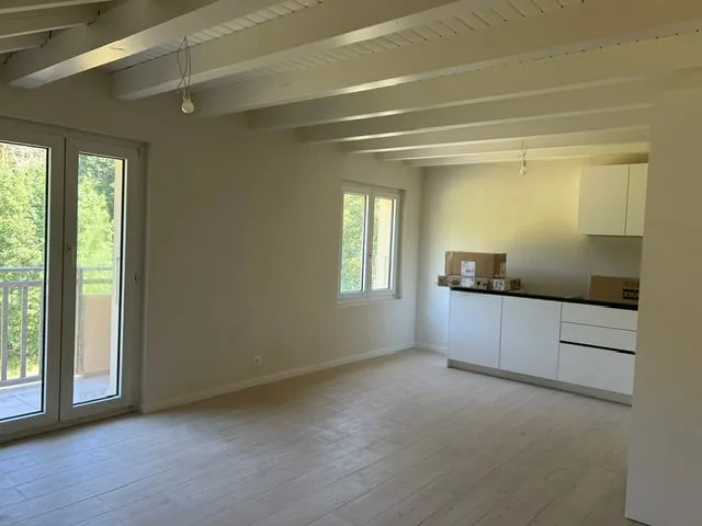 Charmantes 3,5-Zimmer-Wohnung im 2. Stock mit Balkon und Aussicht in Saint-Cergue
