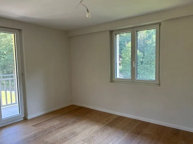 Wunderschöne 4.5-Zimmer-Wohnung mit Balkon und grüner Aussicht in Saint-Cergue