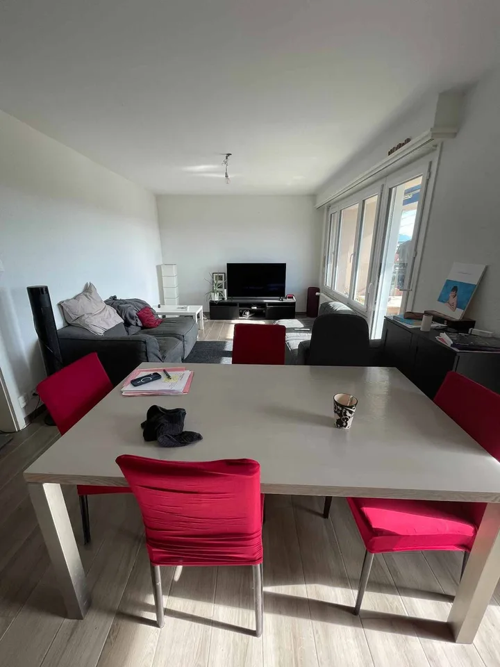 Schönes 3,5-Zimmer-Apartment im 4. Stock - CHAVANNES-RENENS