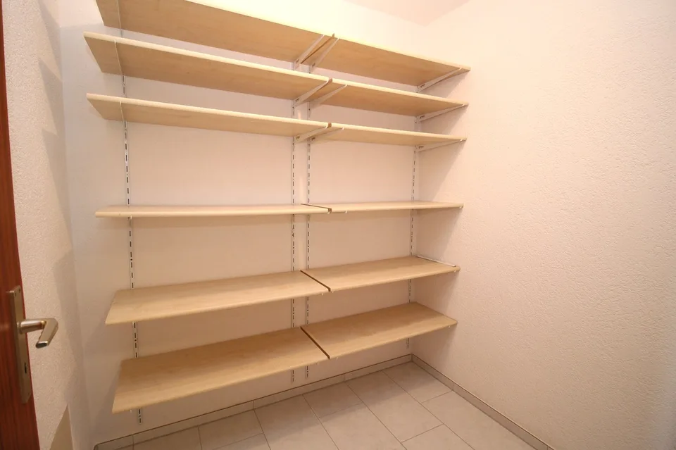 Appartamento accogliente 2.5 locali con balcone a Kleindöttingen