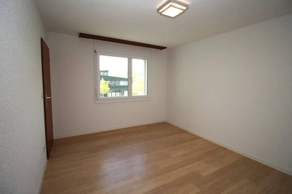 Appartamento accogliente 2.5 locali con balcone a Kleindöttingen