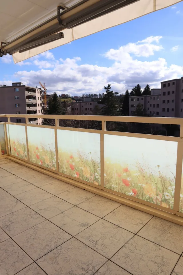 La tua nuova casa con ampio balcone, vicino alla scuola e all'accesso autostradale! – foto 7 di 7