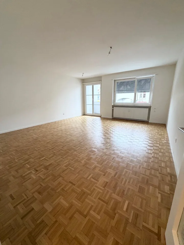 Appartement lumineux de 3 pièces avec 3 balcons à Bâle – disponible immédiatement ! – photo 4 sur 10