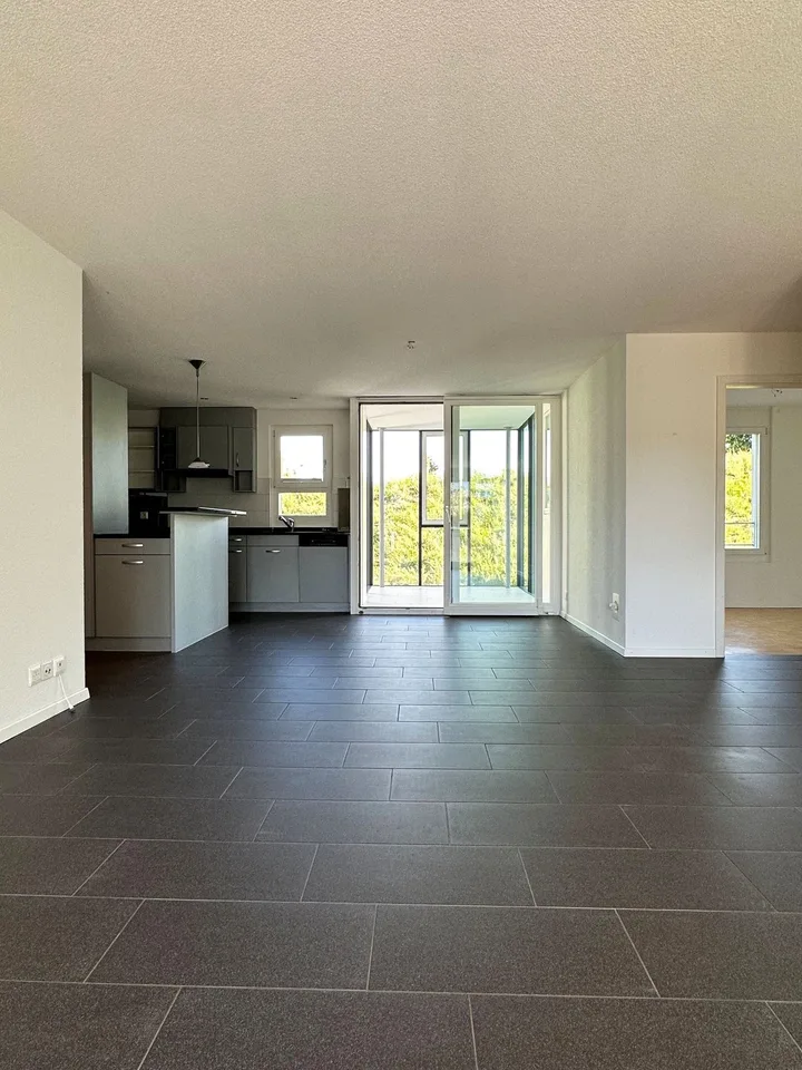 Appartement moderne 4.5 pièces pour les couples et les petites familles avec vue sur le Gürbetal