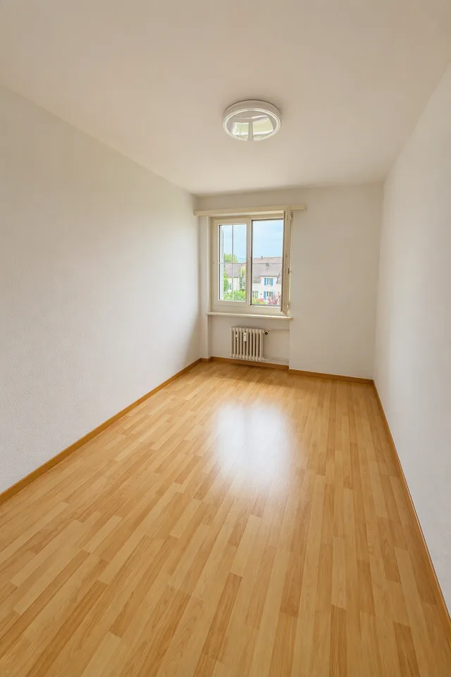 Helle 4-Zimmer-Wohnung mit Balkon in Romanshorn – Foto 5 von 8