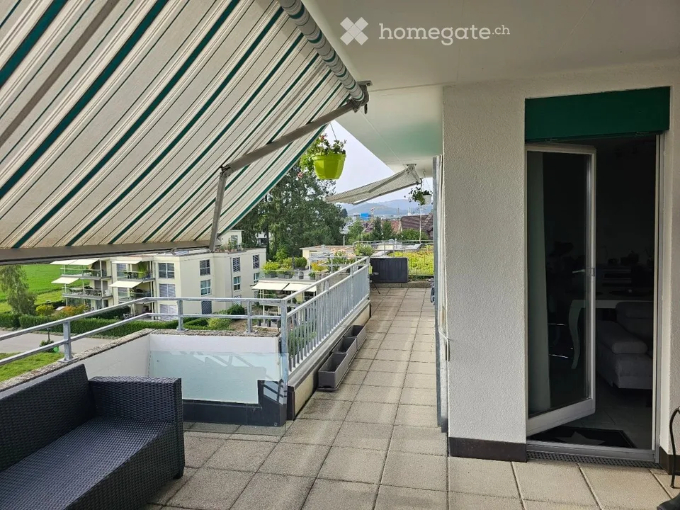 Appartement avec terrasse, beaucoup d'intimité et vue sur la verdure !
