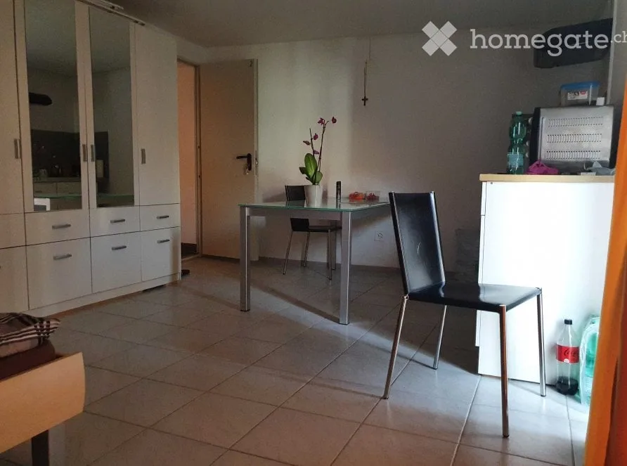 Chambre avec cuisine complètement meublée