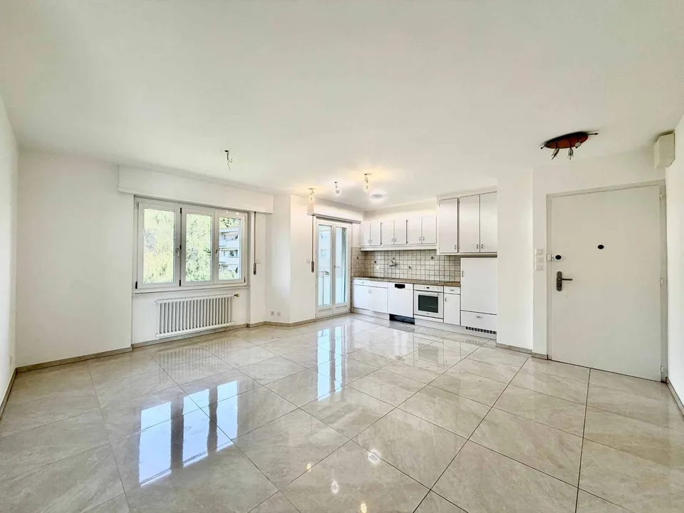 Charmantes 3,5 Zimmer-Wohnung mit atemberaubendem Blick auf den See