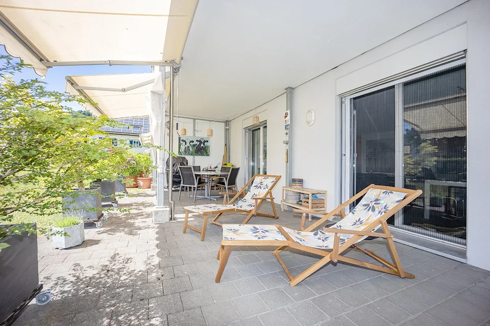 RÉSERVÉ - Appartement en propriété attractive de 4,5 pièces avec grand jardin – photo 13 sur 15