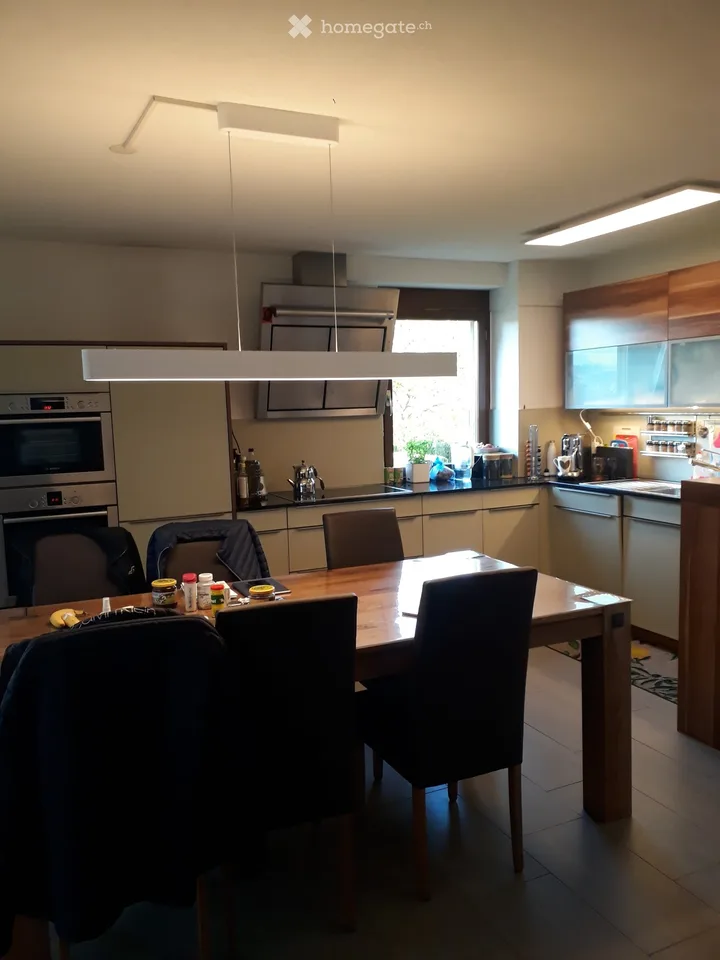 Zu Vermieten 4.5 Zimmerwohnung