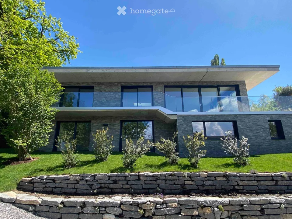 VILLA CONTEMPORAINE TERRASSEE - VUE LAC A DEUX PAS DE LA PLAGE