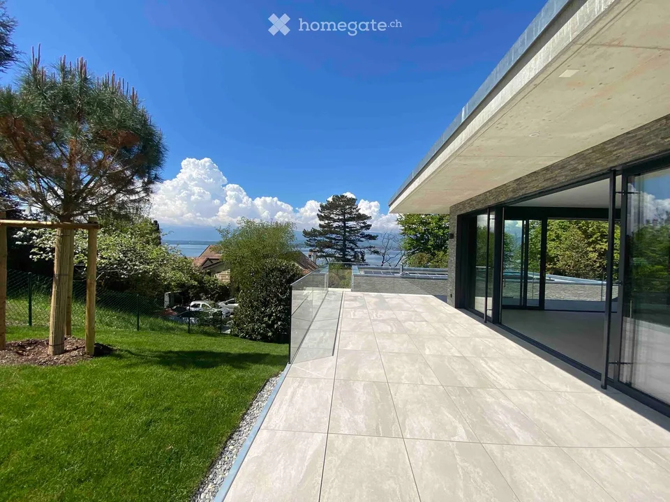 VILLA CONTEMPORAINE TERRASSEE - VUE LAC A DEUX PAS DE LA PLAGE