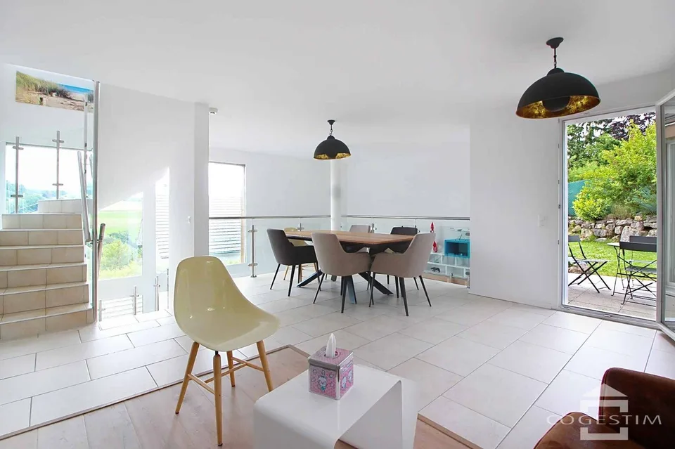 Villa mitoyenne avec jardin dans un environnement paisible et verdoyant – photo 7 sur 13