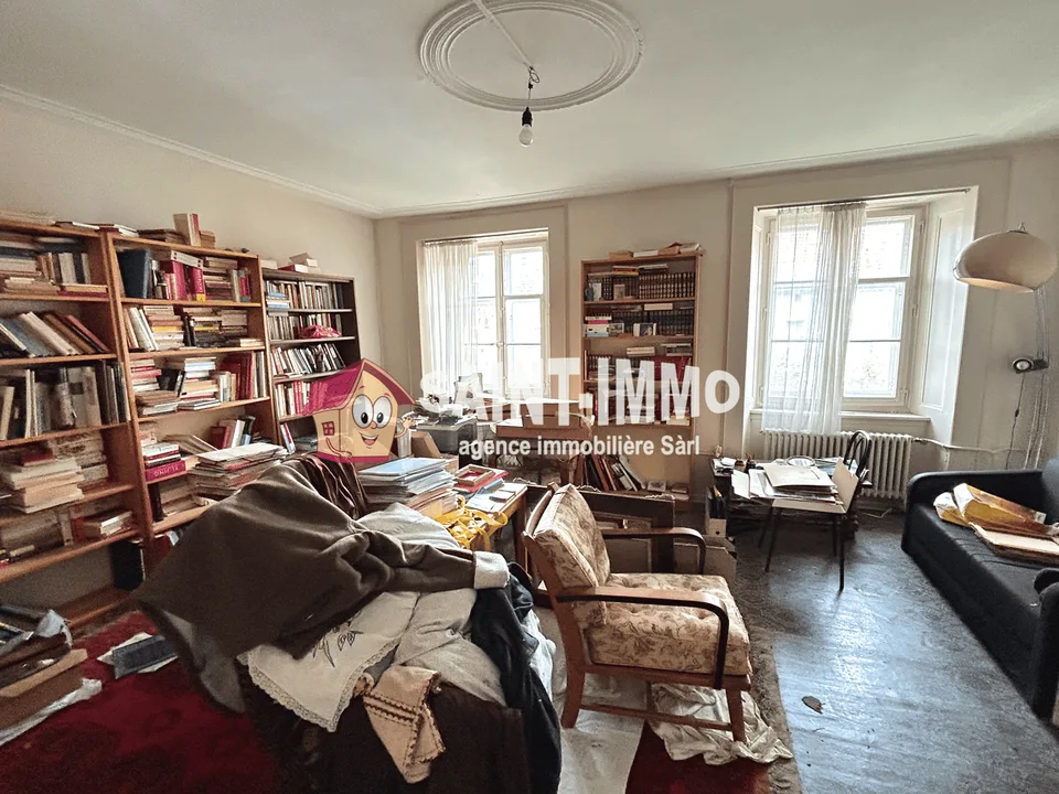 Mietshaus zu renovieren mit 3 Wohnungen, einem Anbau und einem Gartengrundstück – Foto 5 von 8