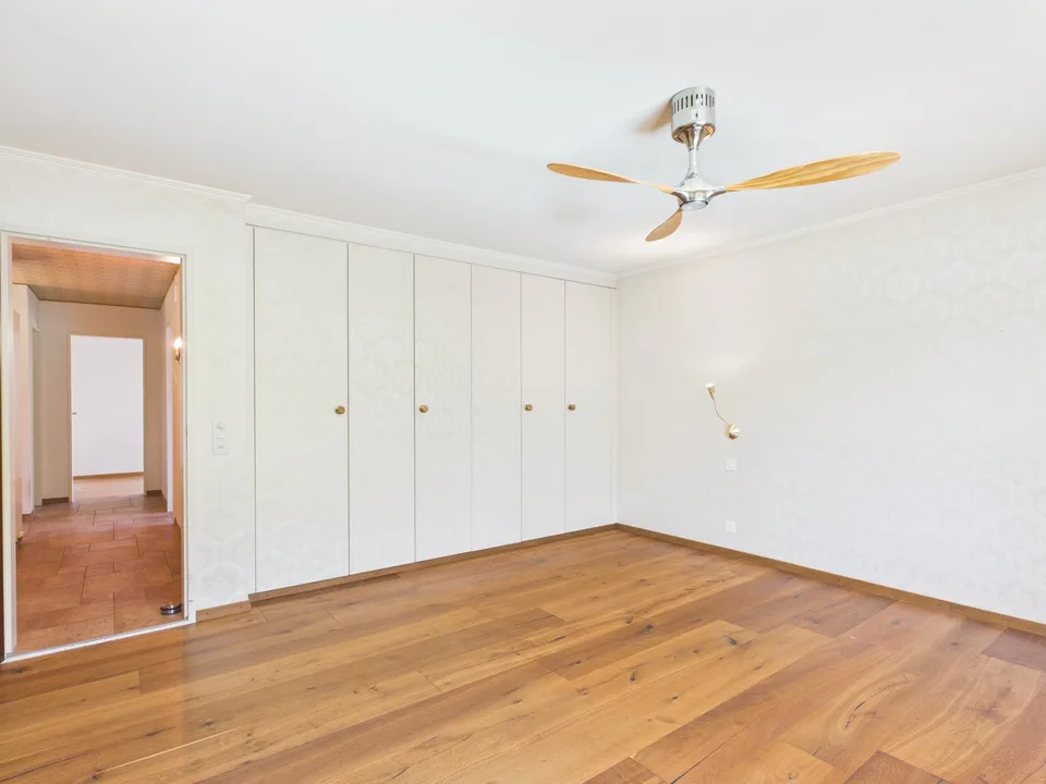 Exklusives 7.5-Zimmer-Einfamilienhaus mit Pool, Wintergarten und viel Privatsphäre in Arch BE – Foto 6 von 25