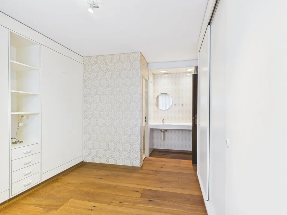 Exklusives 7.5-Zimmer-Einfamilienhaus mit Pool, Wintergarten und viel Privatsphäre in Arch BE – Foto 16 von 25