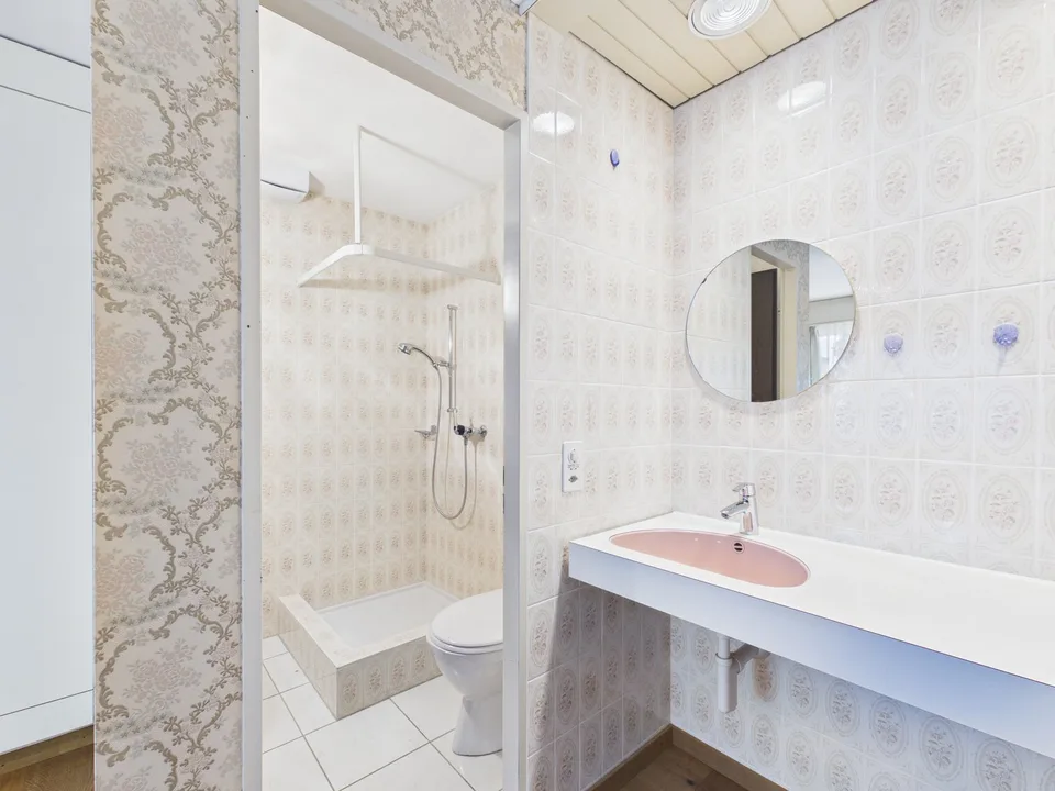 Exklusives 7.5-Zimmer-Einfamilienhaus mit Pool, Wintergarten und viel Privatsphäre in Arch BE – Foto 17 von 25