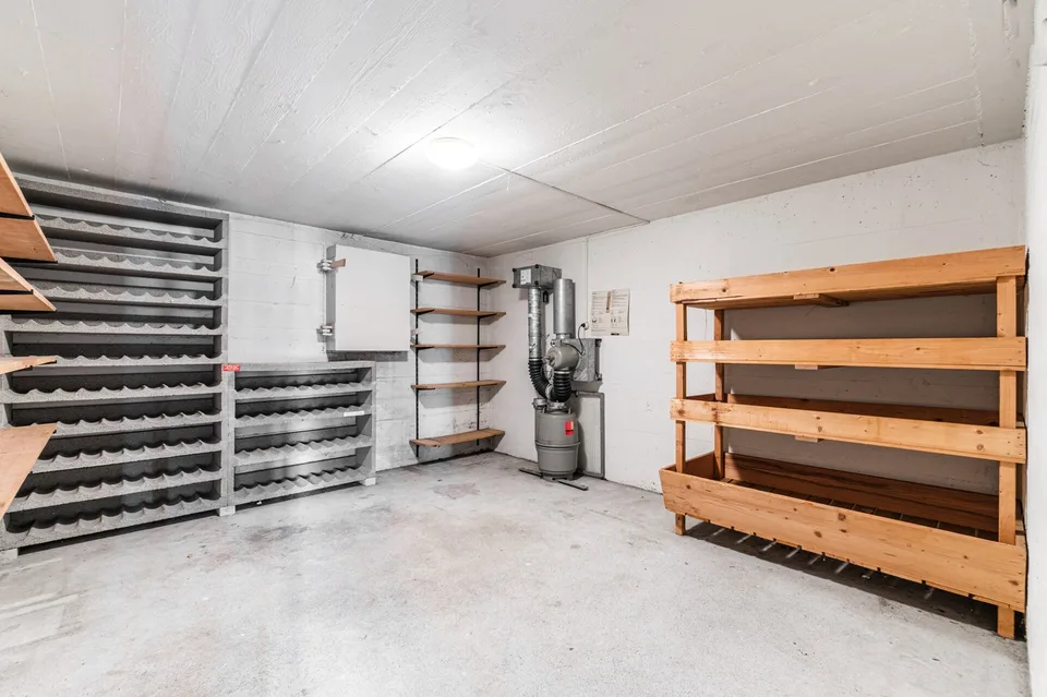 Charaktervolle 10-Zimmer-Liegenschaft an bester Lage in Wohlen – Foto 8 von 13