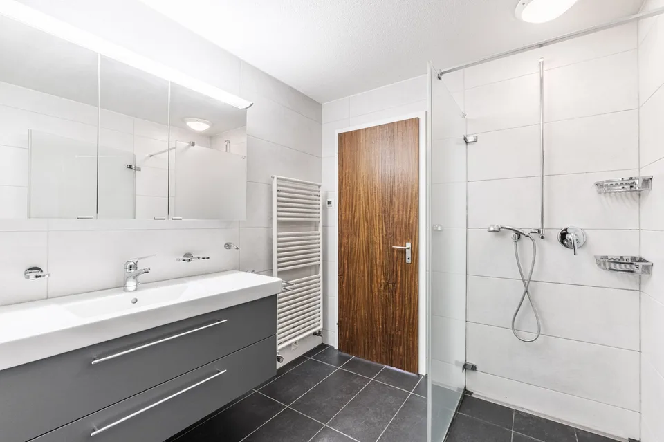 Charaktervolle 10-Zimmer-Liegenschaft an bester Lage in Wohlen – Foto 6 von 13