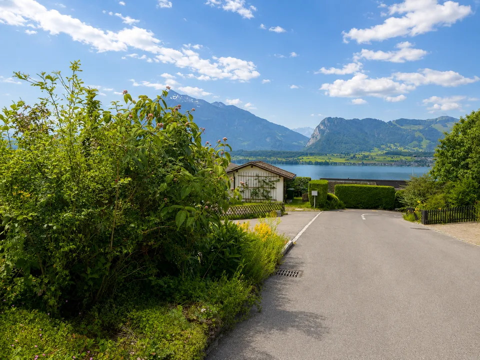 Maison de famille charmante avec studio et vue lac impressionnante – vivre au-dessus du lac de Thoune – photo 9 sur 13