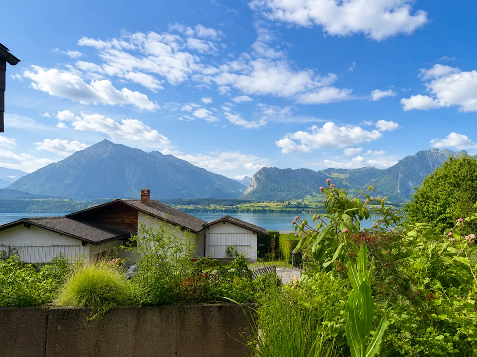 Maison de famille charmante avec studio et vue lac impressionnante – vivre au-dessus du lac de Thoune – photo 13 sur 13