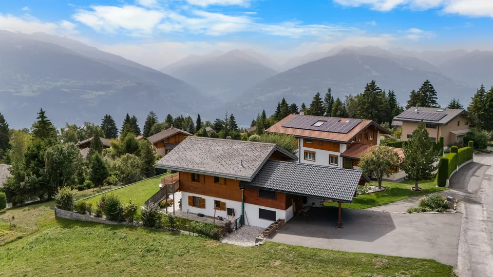 Maison individuelle rénovée en résidence secondaire aux Mayens d'Arbaz – photo 7 sur 8