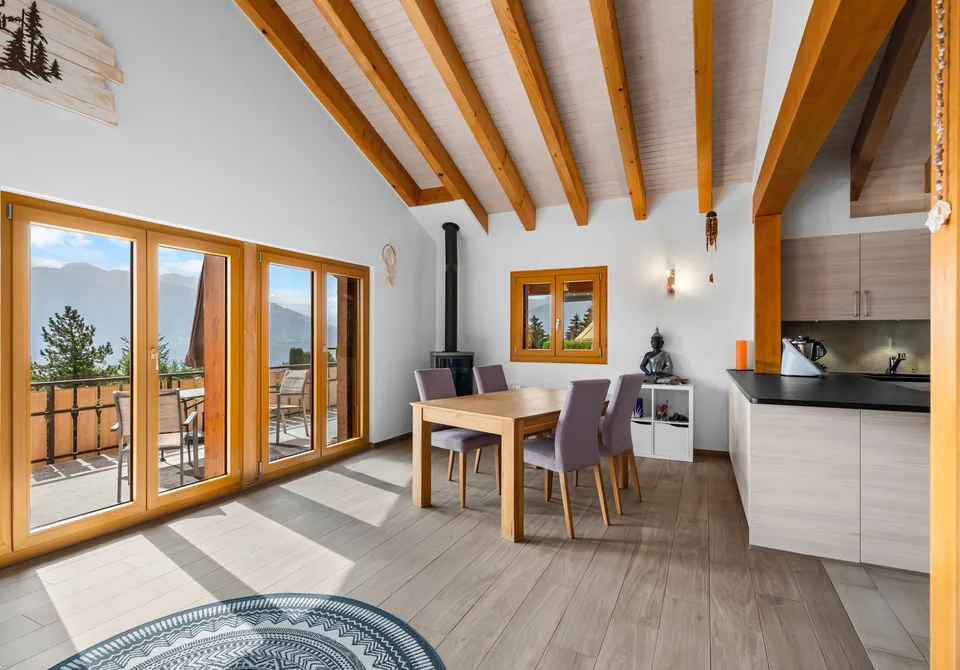 Maison individuelle rénovée en résidence secondaire aux Mayens d'Arbaz – photo 3 sur 8