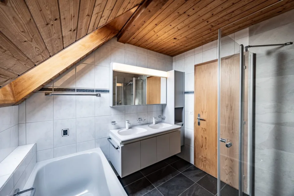 Schöne 4,5-Zimmer Maisonettewohnung in ruhigem Wohnquartier in Obergerlafingen SO – Foto 5 von 12