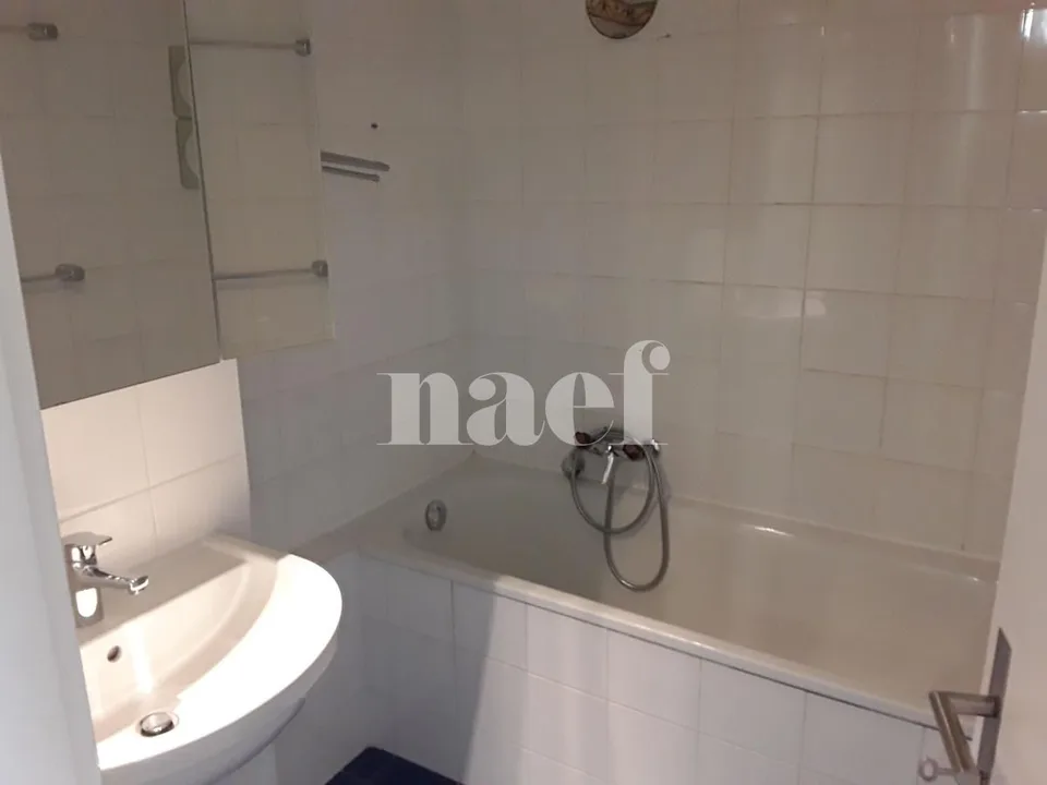 Wohnung mit 6 Zimmern in ruhiger Lage