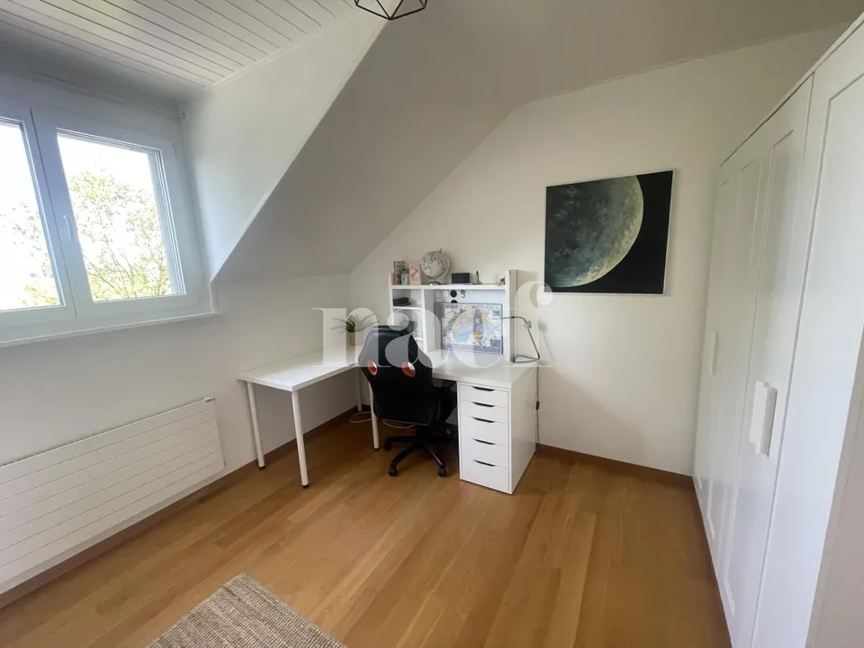 Beautiful individual villa, completely renovated, 5.5 rooms with large garden
