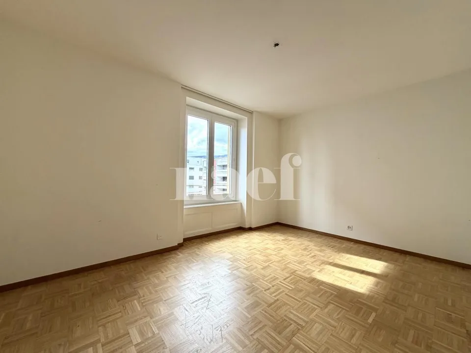 Helles 3-Zimmer-Wohnung in ruhiger Nachbarschaft, in Peseux – Foto 3 von 6