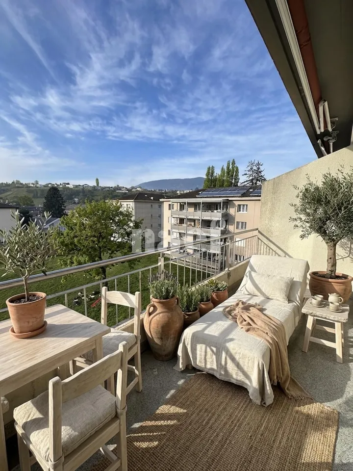 Four-room apartment with balcony
