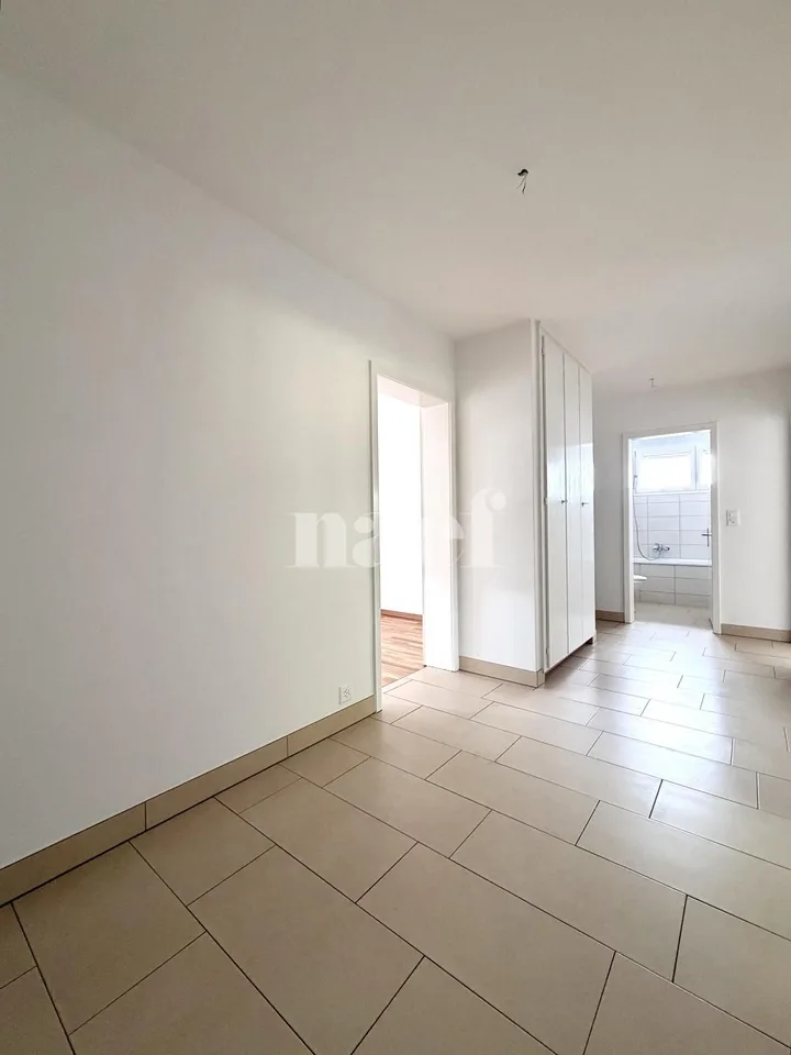 Beautiful 4-room apartment with unobstructed view and balcony