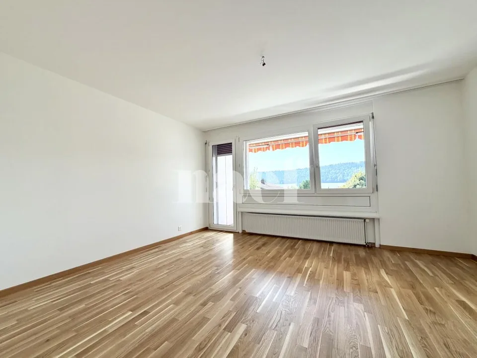 Beautiful 4-room apartment with unobstructed view and balcony