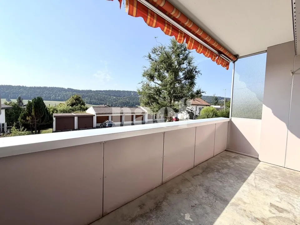 Beautiful 4-room apartment with unobstructed view and balcony