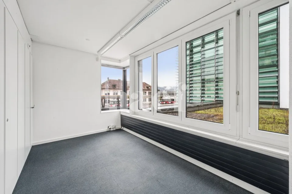 Helle und funktionale Büros im Herzen von Delémont, nahe dem Bahnhof – Foto 8 von 10