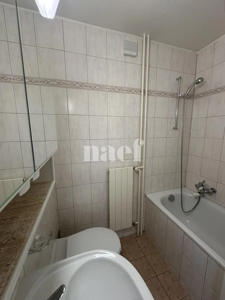 Apartment ideally located