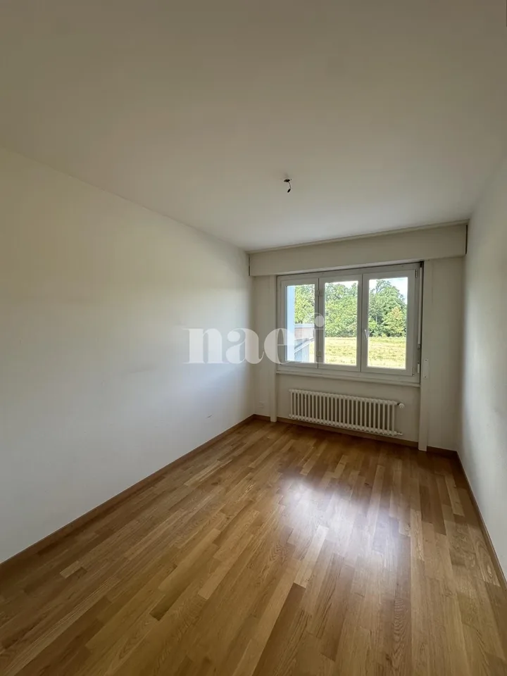 Apartment ideally located