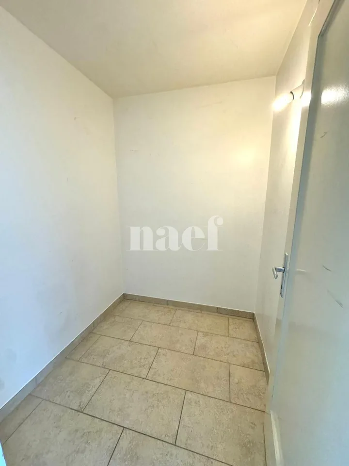 Zweieinhalb-Zimmer-Wohnung im 4. Stock – Foto 7 von 9