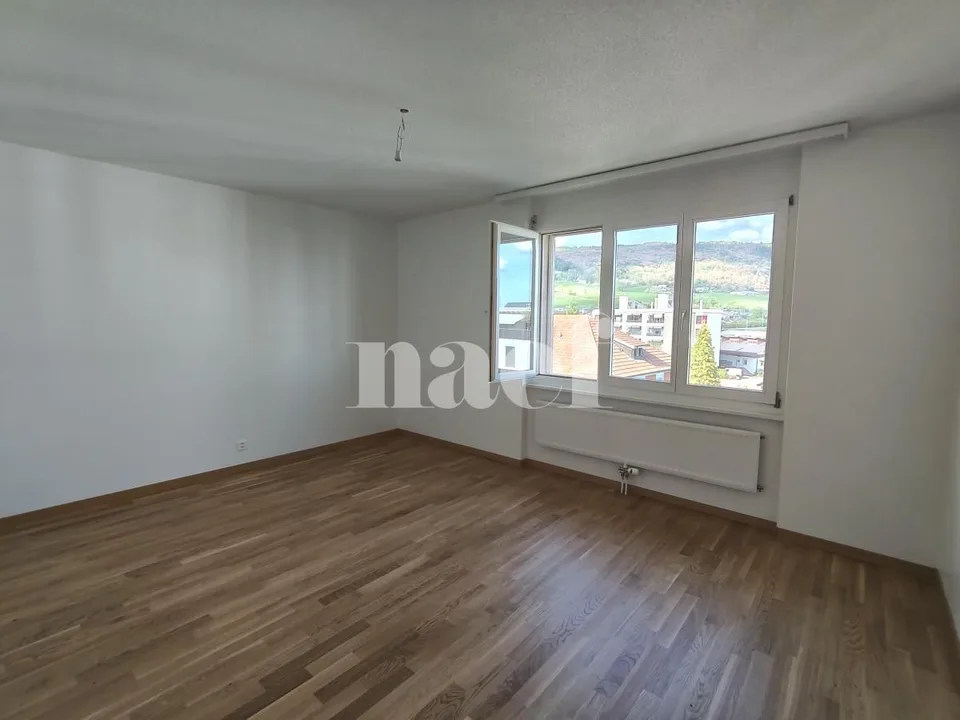 Au Landeron, appartement de 4.5 pièces avec balcon