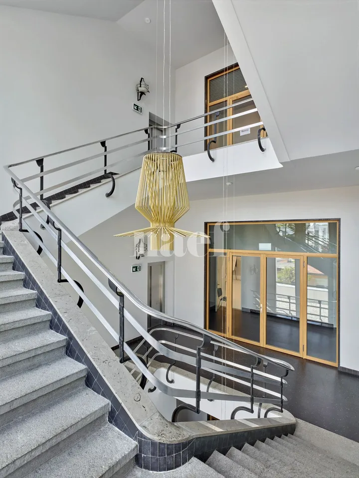 Premises of about 187m2 – photo 6 of 12