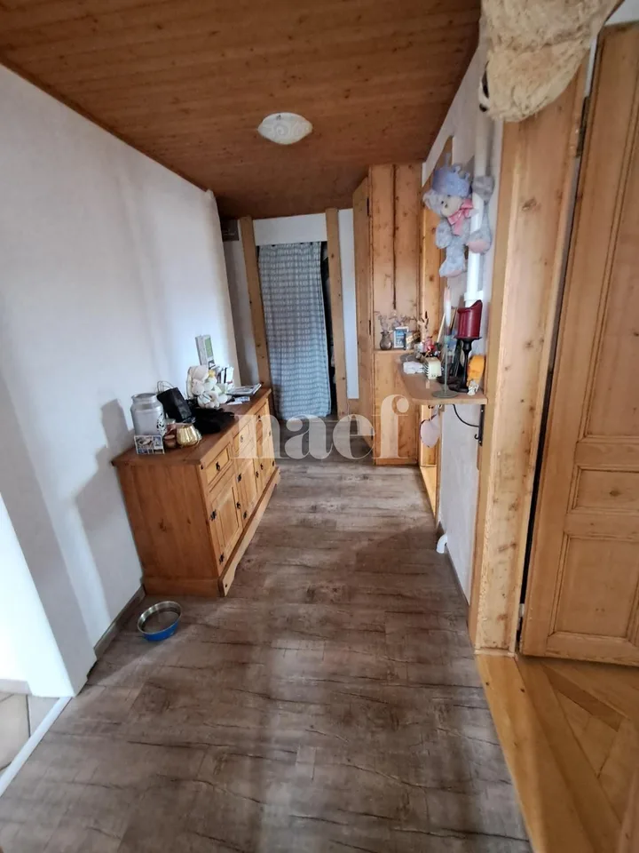 Spacious and bright 6.5-room duplex with communal garden – photo 8 of 13