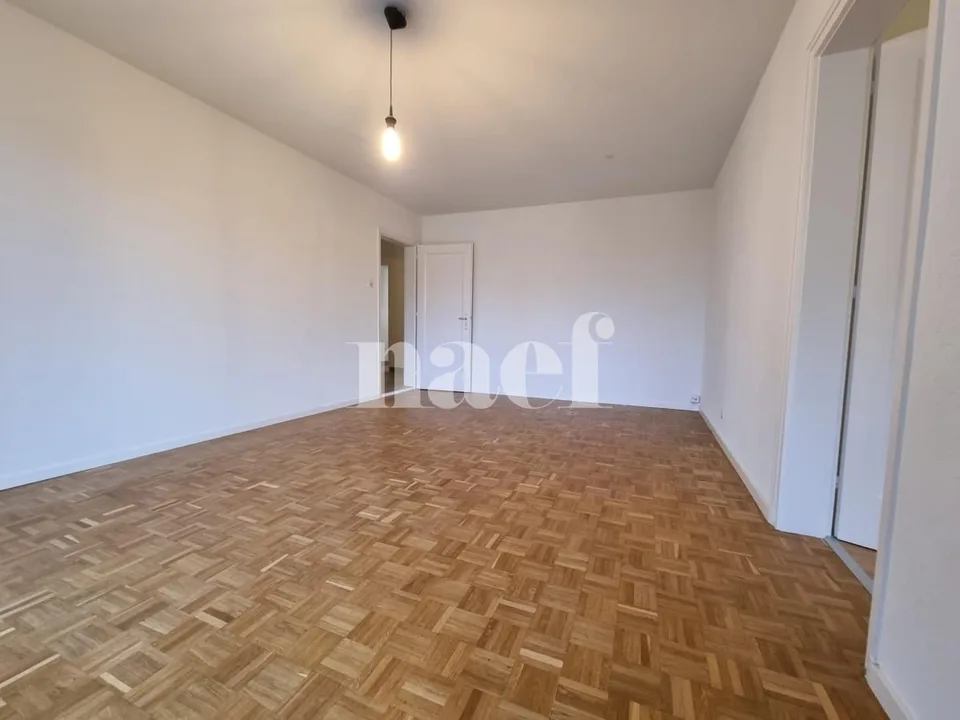 4 Zimmer komplett renoviert – Foto 10 von 11